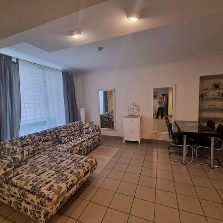 Camellia Studio Apartment & Parking Ρίγα Εξωτερικό φωτογραφία