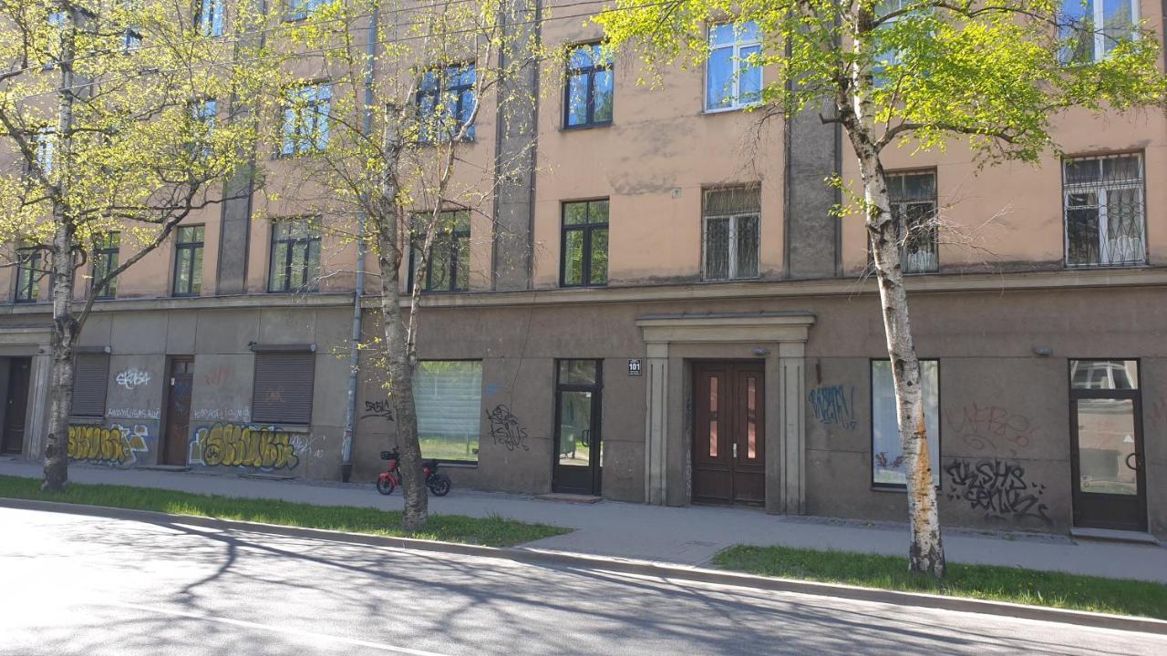 Camellia Studio Apartment & Parking Ρίγα Εξωτερικό φωτογραφία